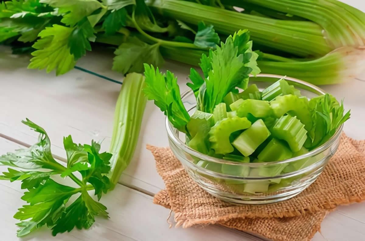 Como hacer ensalada de cítricos con apio y palta